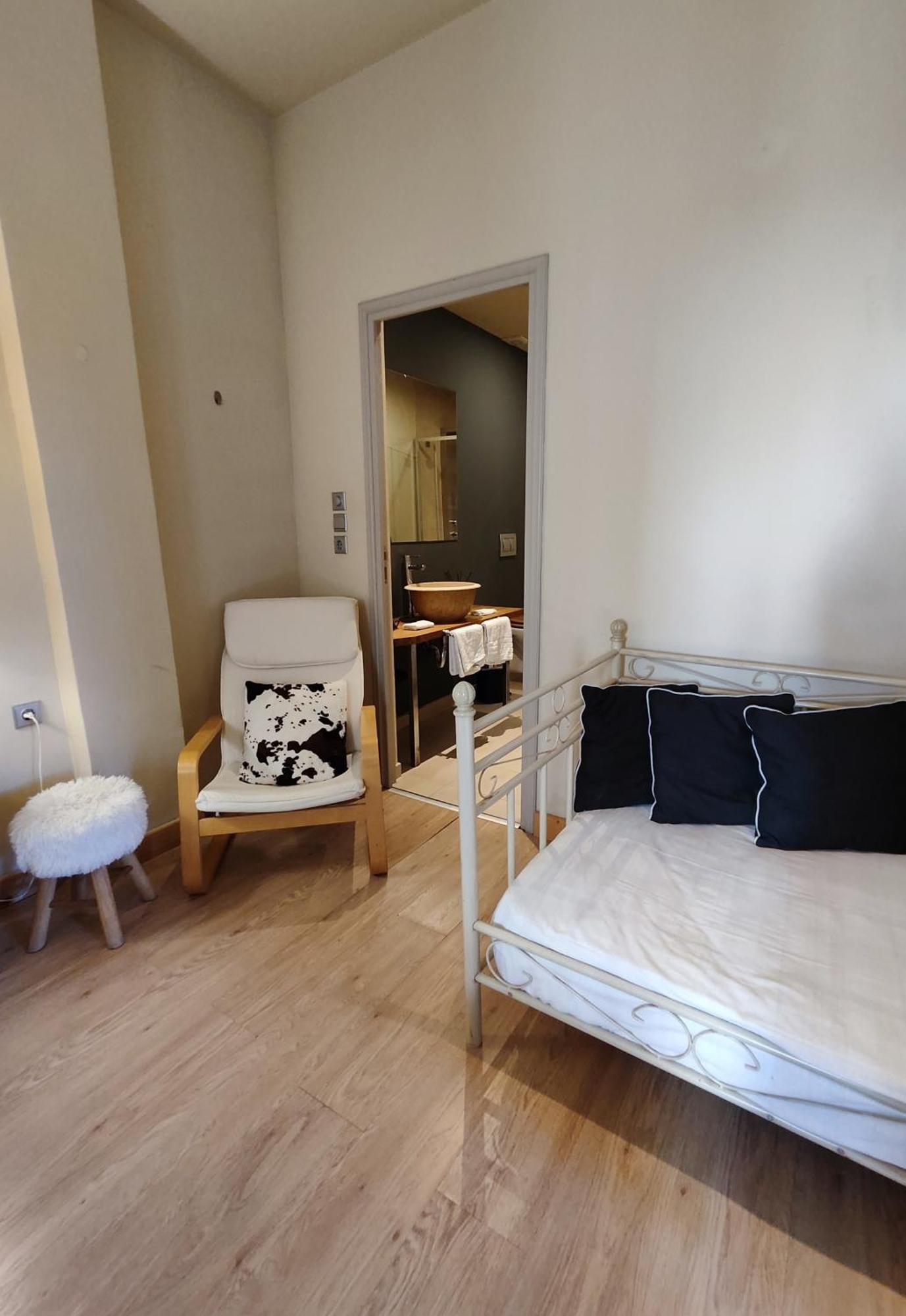 Pansion Apartment